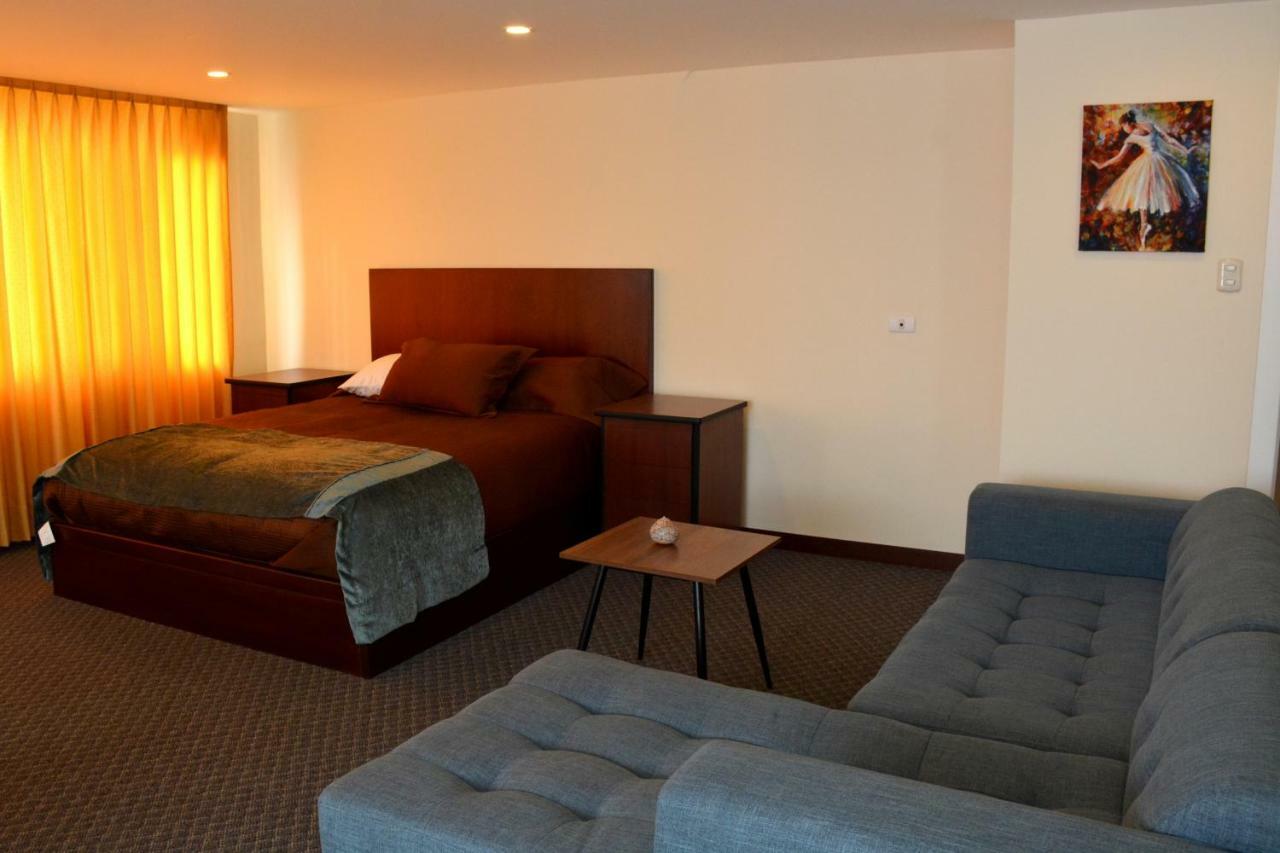 Los Angeles Stay Inn Quito Extérieur photo