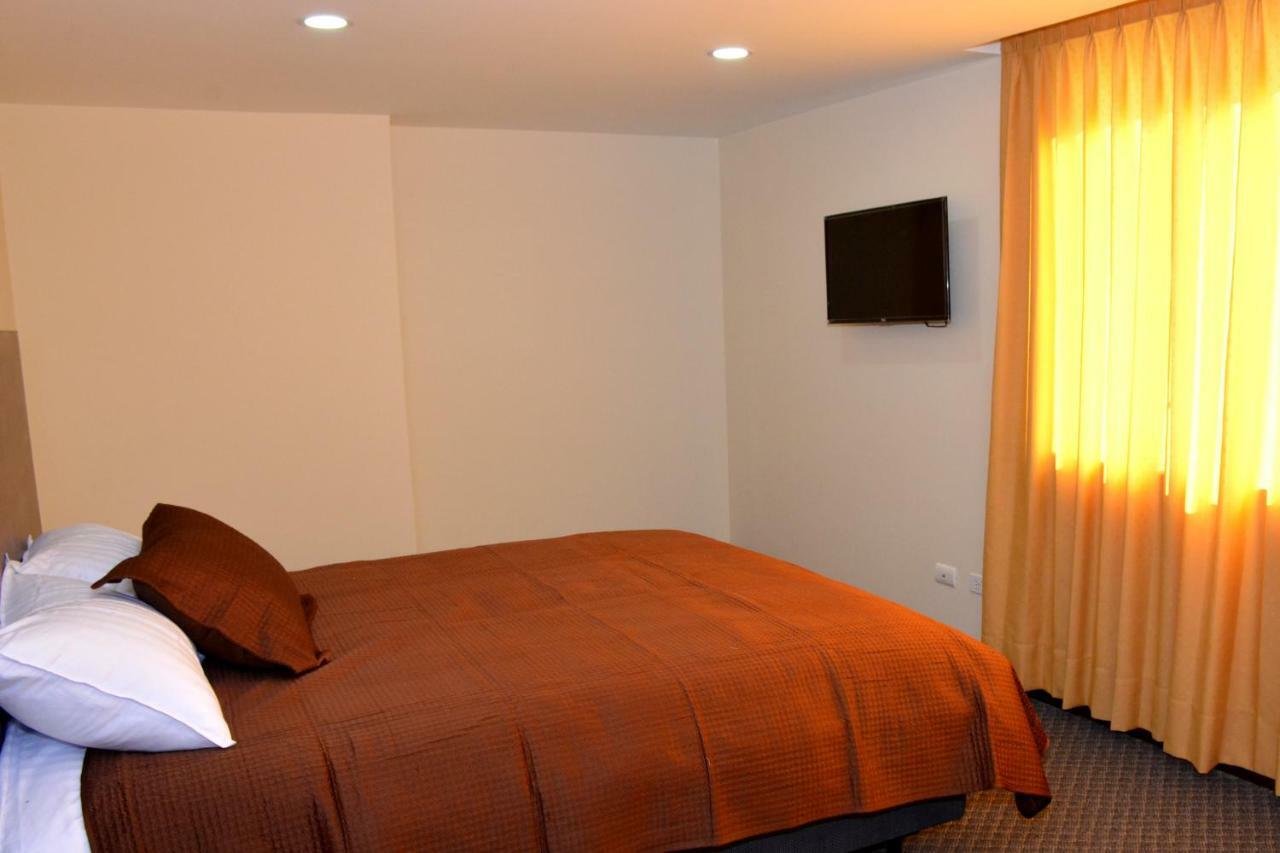 Los Angeles Stay Inn Quito Extérieur photo