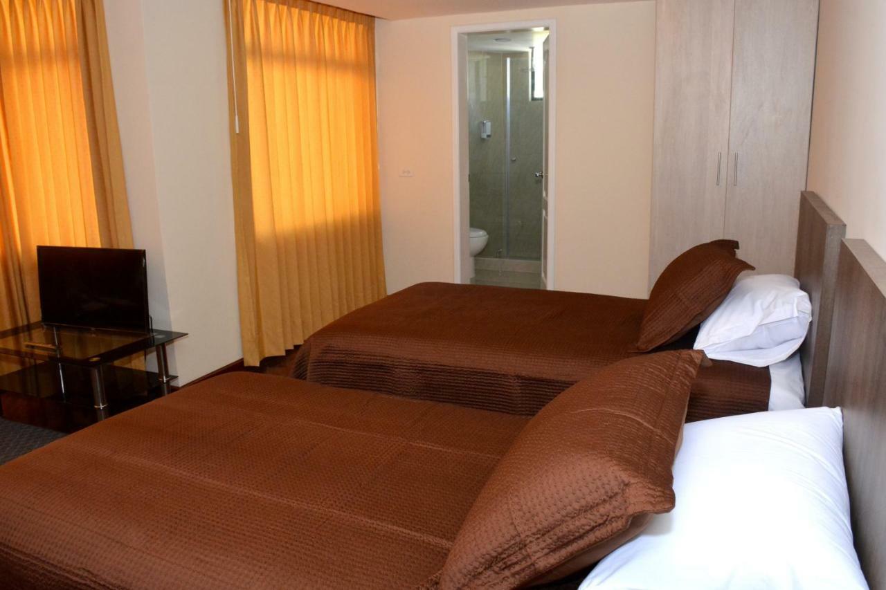 Los Angeles Stay Inn Quito Extérieur photo