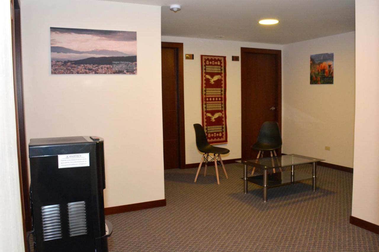 Los Angeles Stay Inn Quito Extérieur photo